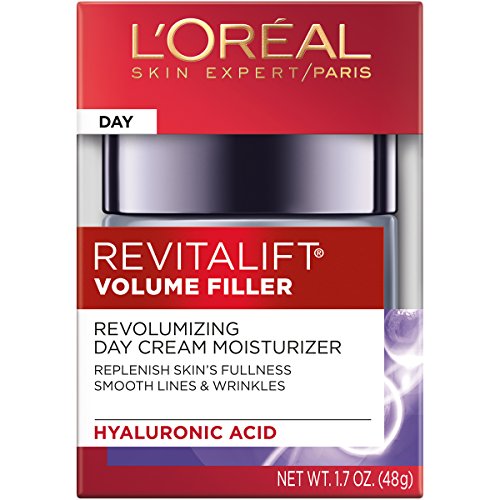 L’Oréal Paris Revita Lift Volume Filler cream swatch demonstrating smoothing and lasting hydration.