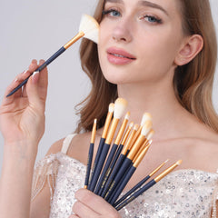 LORYP concealer brush ideal for targeted spot coverage and bright under-eye lifting