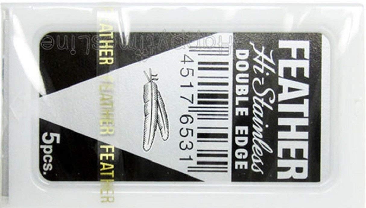 Lotus packaging and blades display suited for travel grooming