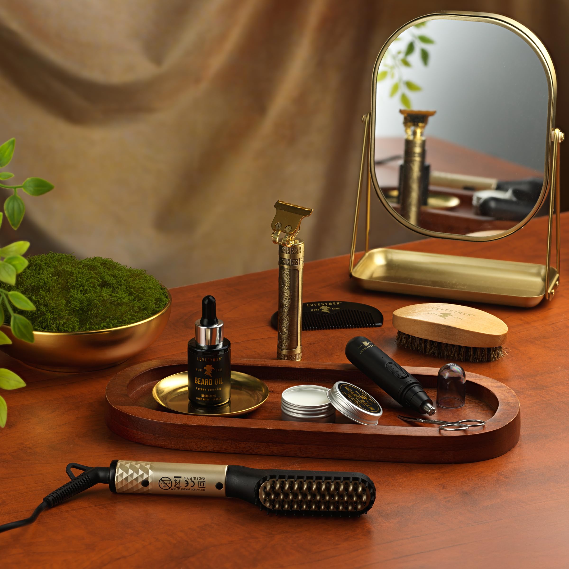 LOVERY beard oil for nourishing beard and skin with jojoba.