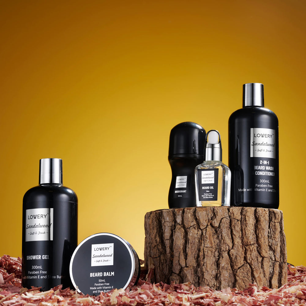 LOVERY loofah towel and brush set delivers cleansing and exfoliation.