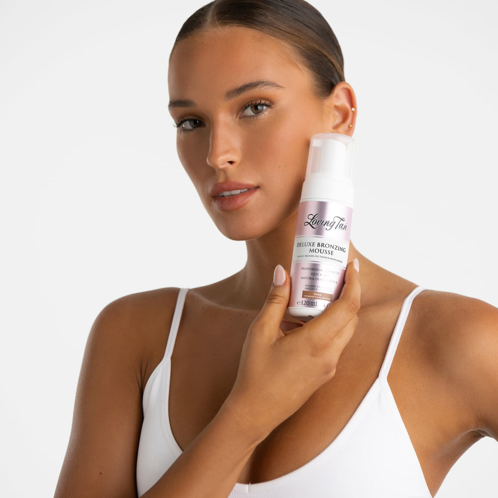 Loving Tan Deluxe Mousse color guide foam shows instant bronze for precise application