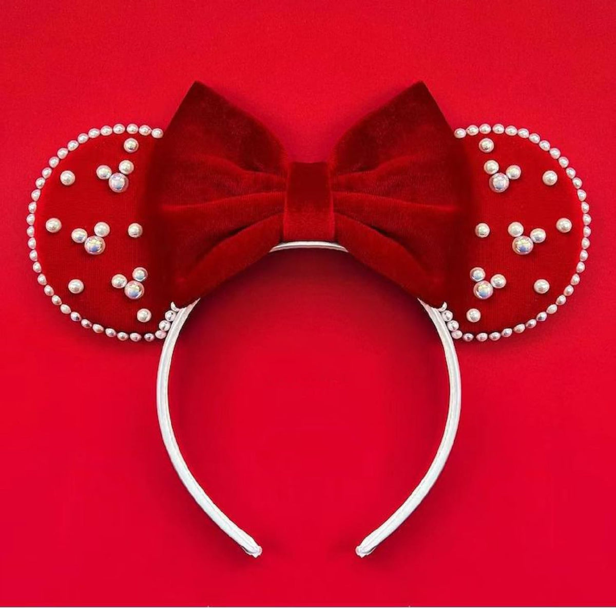 LSHDXD Christmas Mouse Ears Bow Headband, red glitter for festive party styling.