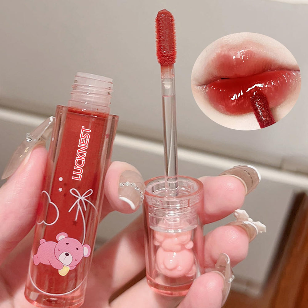 LuckNest Bear Lip Glaze curved applicator enables precise application.