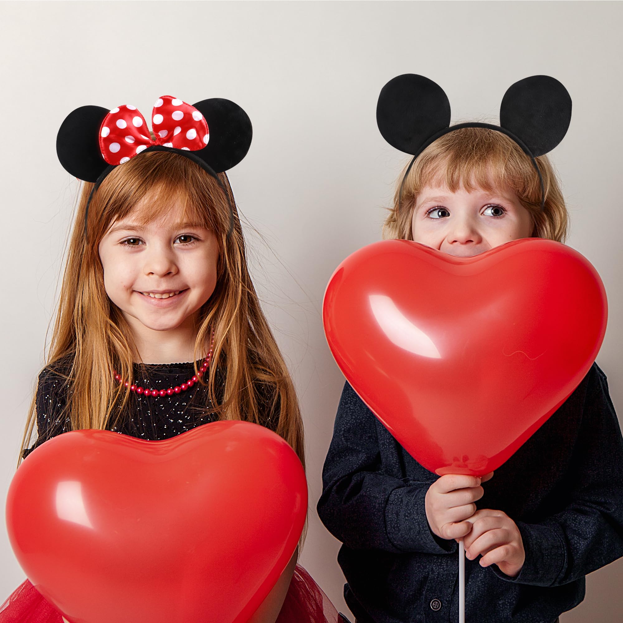 Lucky Will mouse ears setup, ideal for cosplay and park visits
