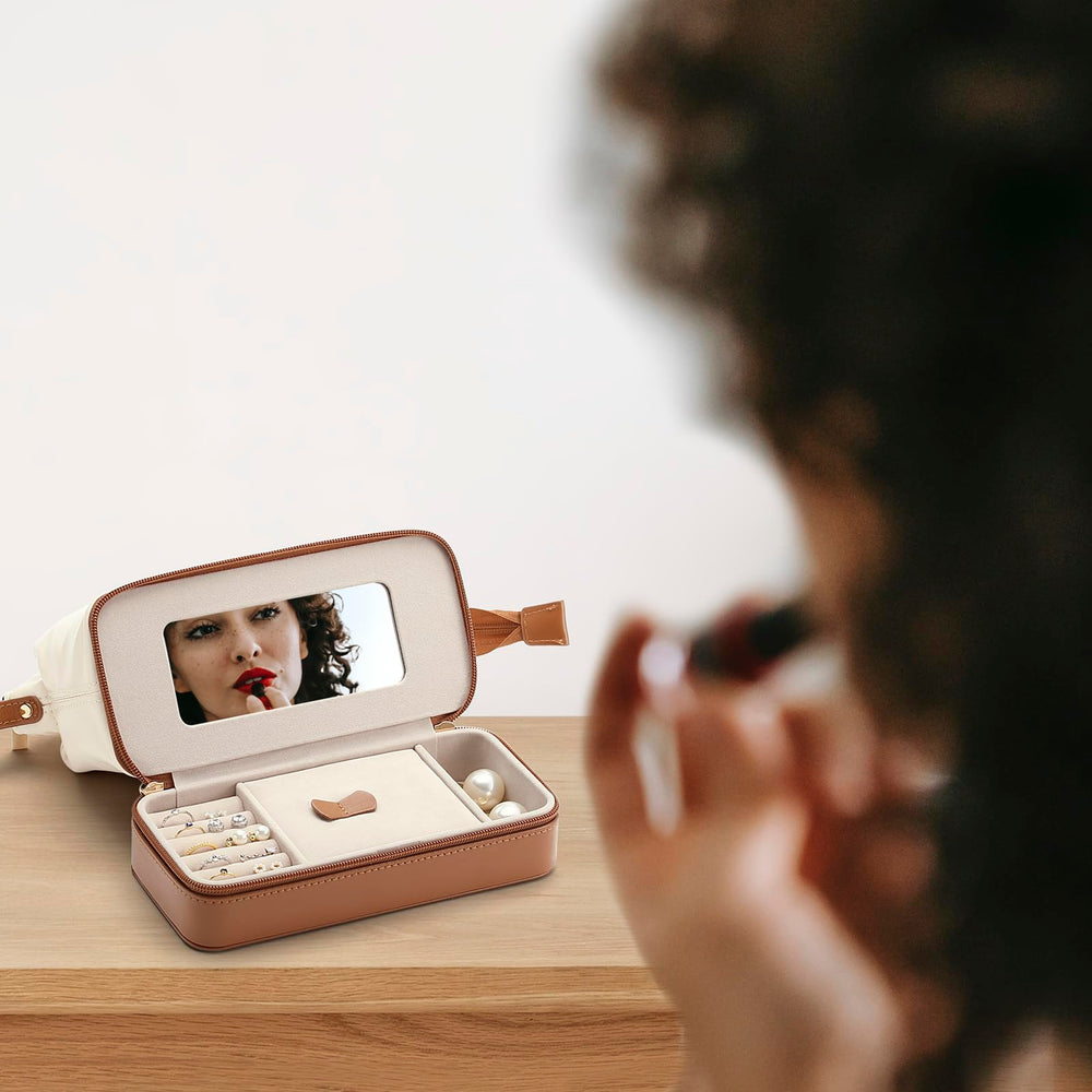 Lumayina travel makeup jewelry storage open showcases dual pockets for essentials.