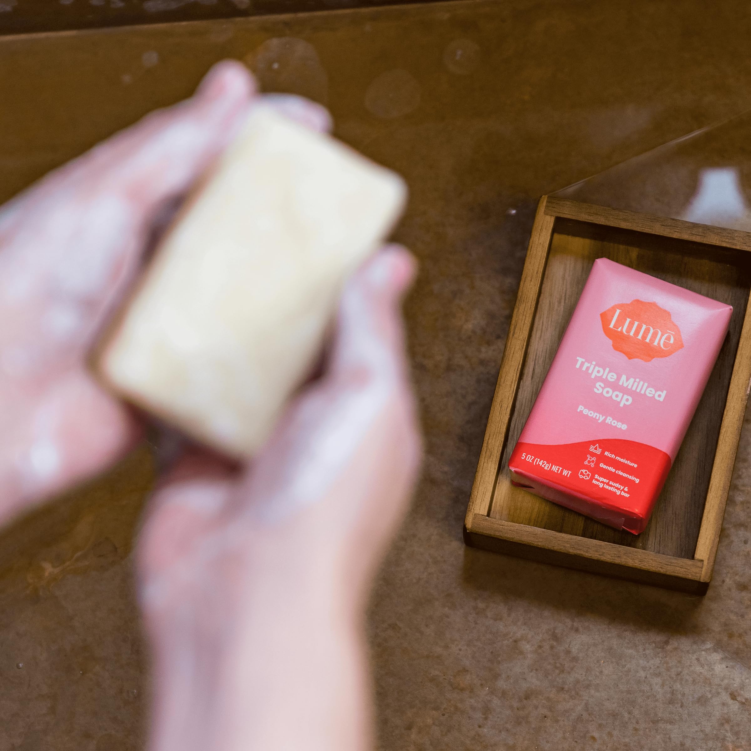 Lume Peony Rose all-over odor-control demonstration for versatile protection.