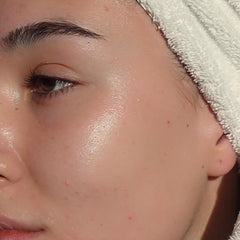 Lumene Nordic Hydra Lahde hyaluronic acid closeup highlights multi-weight hydration for lasting skin moisture