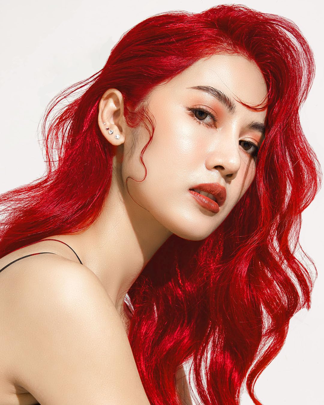 Lunar Tides True Lust swirl demonstrates easy shade blending for custom tones.