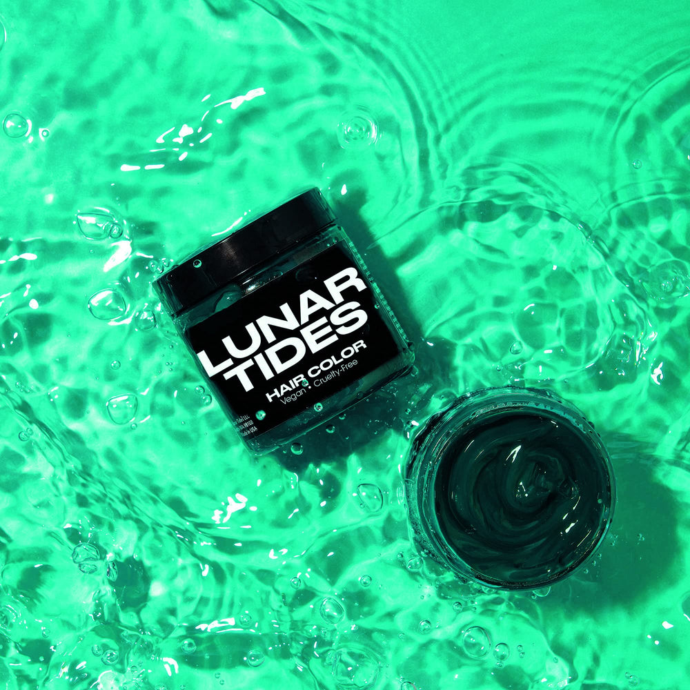 Lunar Tides color mixing stick for blending Juniper Green shade.