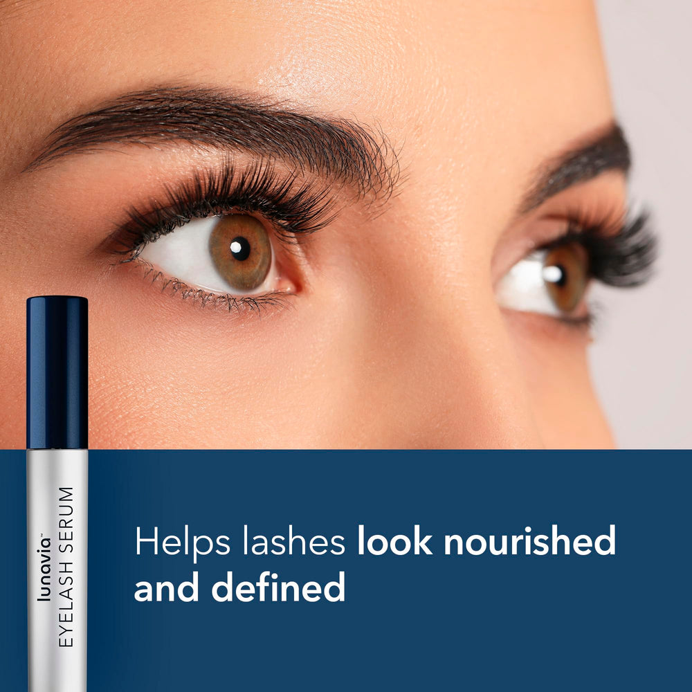 Lunavia Eyelash Serum with ginseng extract highlighting botanical care.