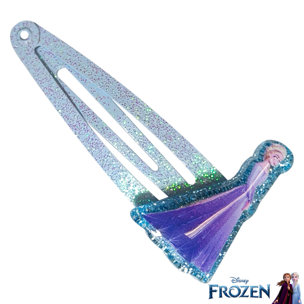 LUV HER snap clips show smooth edges and secure grip.