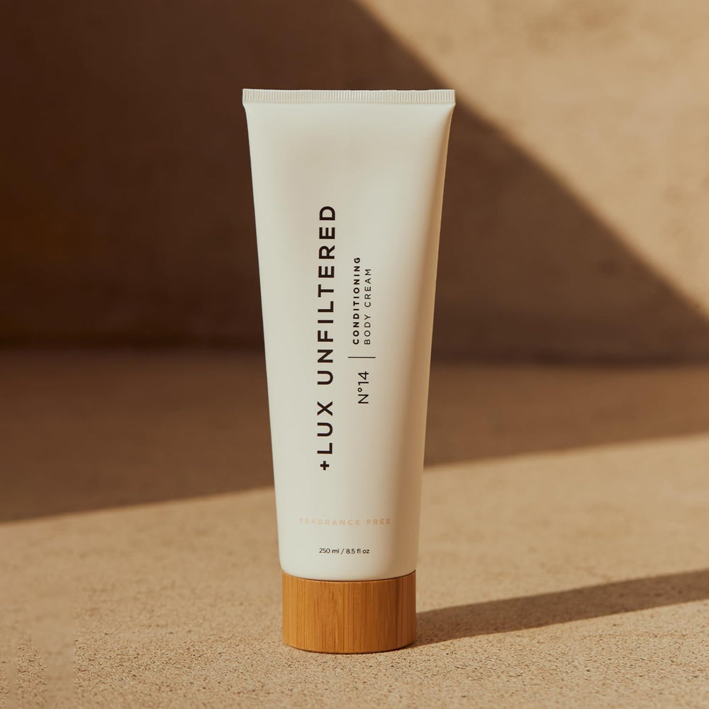 Lux Unfiltered N°14 ingredients graphics highlight hydrating jojoba, squalane, and hyaluronic acid.