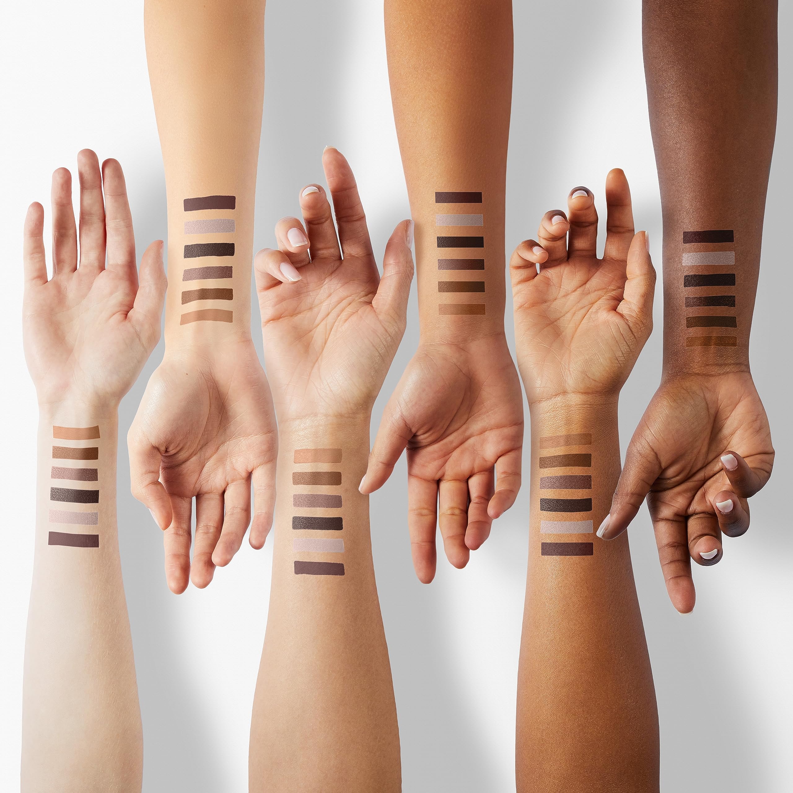 Luxaza blending brush integrated on back for seamless finish.