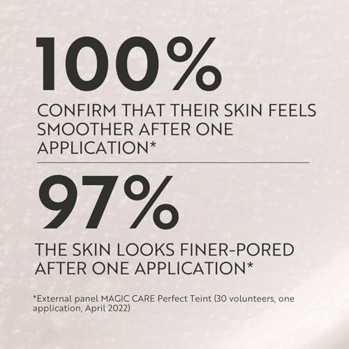 M. Asam Magic Care Perfect Teint transparent-cream-form becomes clear on skin after application.