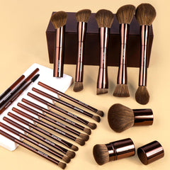 MAANGE double-ended kabuki brushes enable versatile blending options