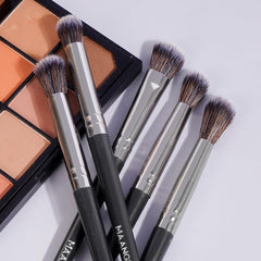 MAANGE makeup brush set velvet carrying bag keeps tools organized for travel