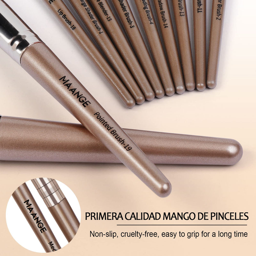 MAANGE premium synthetic bristles close-up, silky and hygienic makeup application.