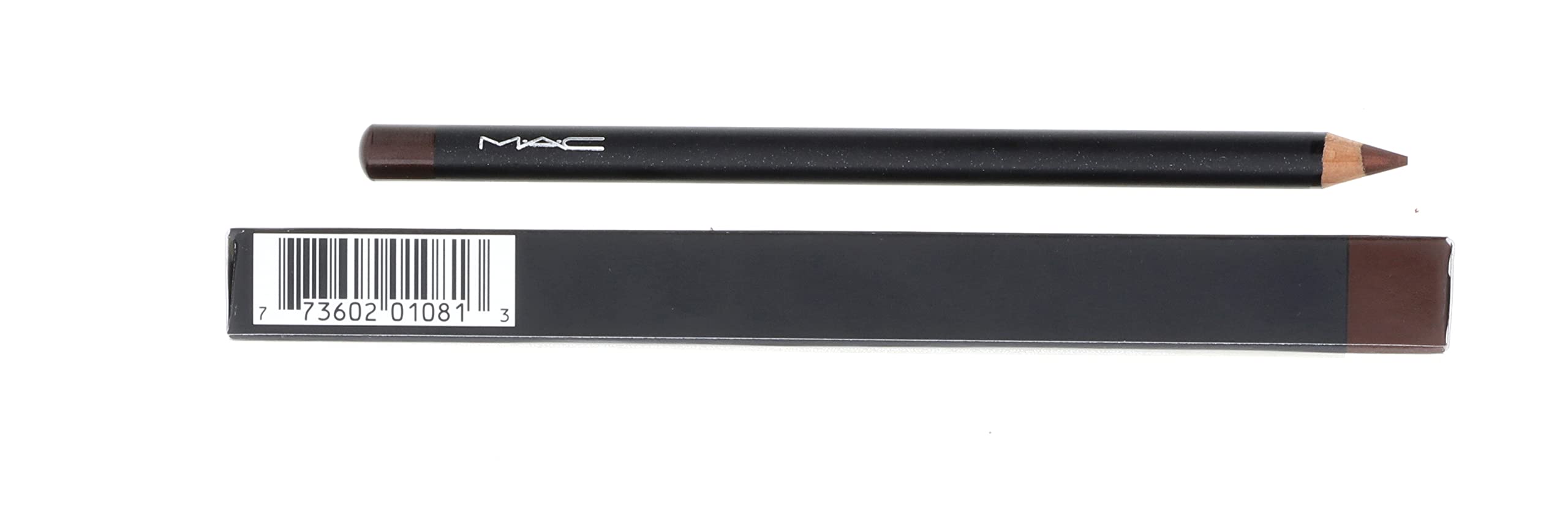MAC Eye Kohl Teddy application on lid for precise definition