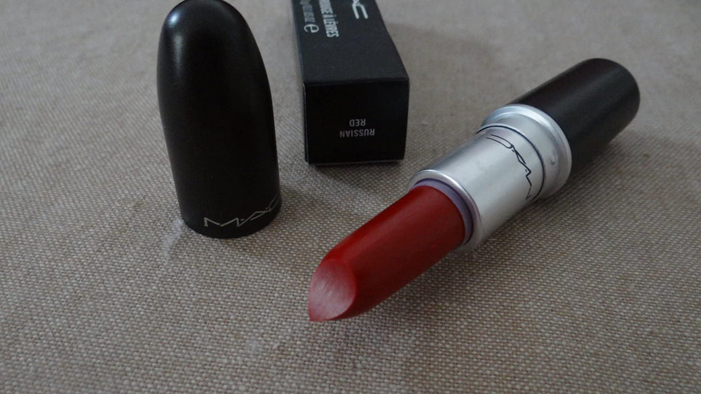 MAC Matte Lipstick 612 Russian Red no-shine-finish closeup shows modern matte elegance