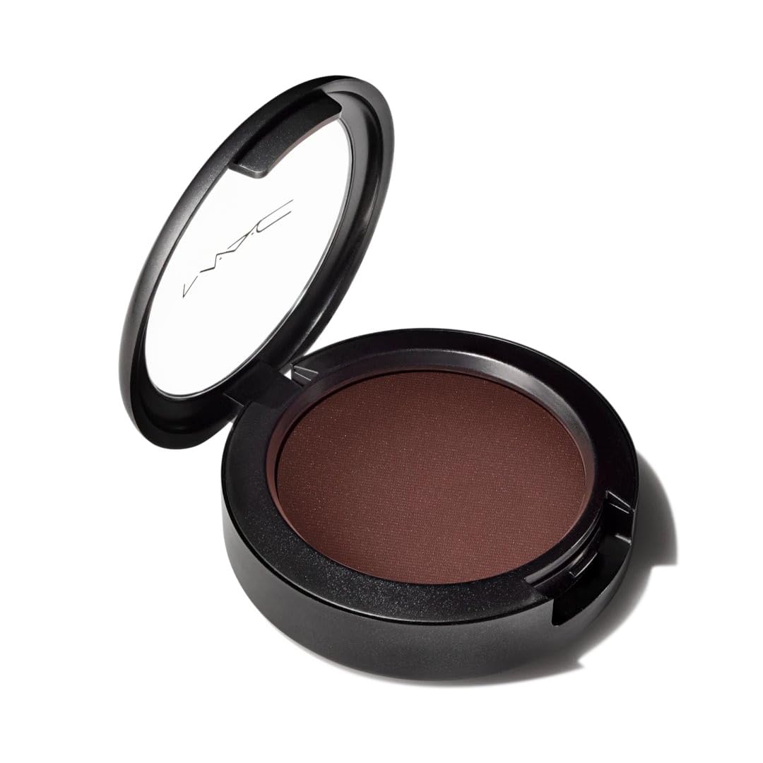 MAC Powder Blush Film Noir compact for natural cheek color and blendable finish