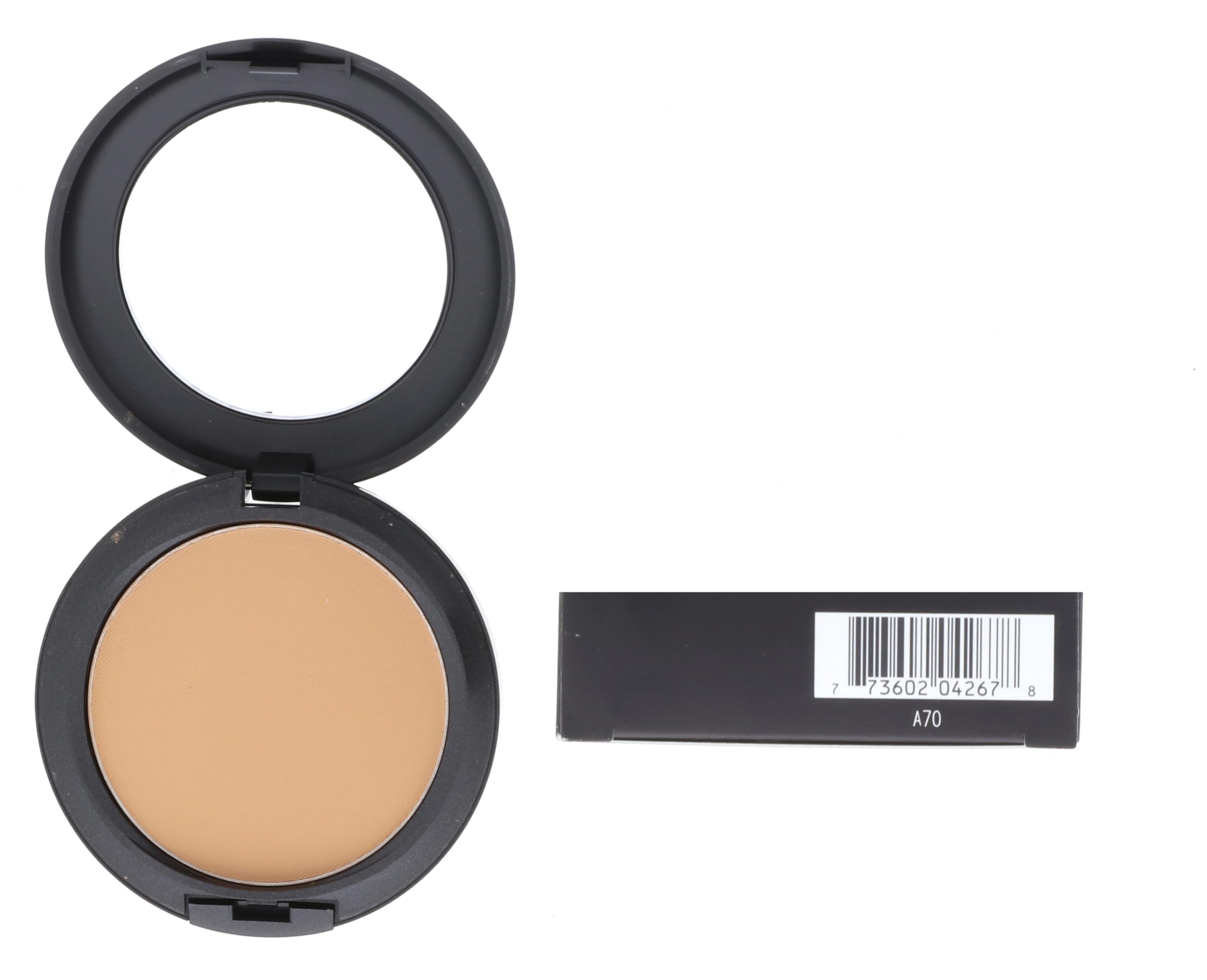 MAC Studio Fix Powder Plus Foundation NC43 close-up shows flawless matte complexion.