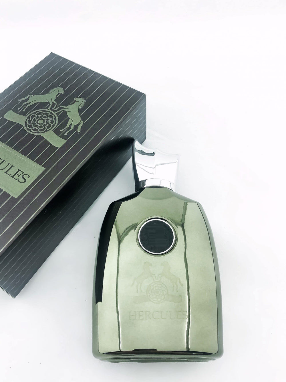 Maison Alhambra Hercules packaging display highlights premium, gift-ready presentation.