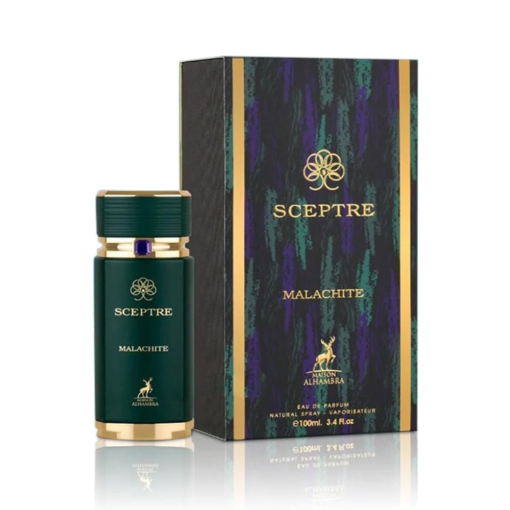 Maison Alhambra Sceptre Malachite close-up, ideal for evening wear and confident styling.