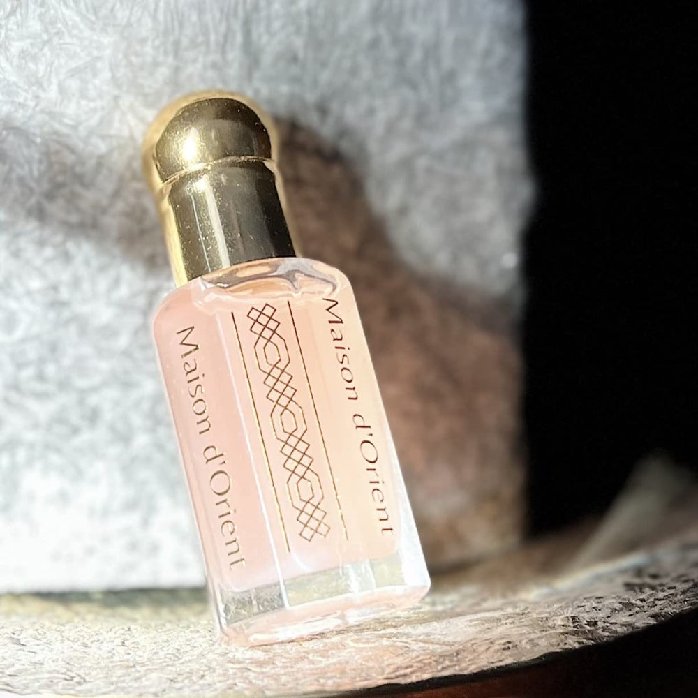 Maison d'Orient Tahara packaging box—compact travel-friendly set for on-the-go scent