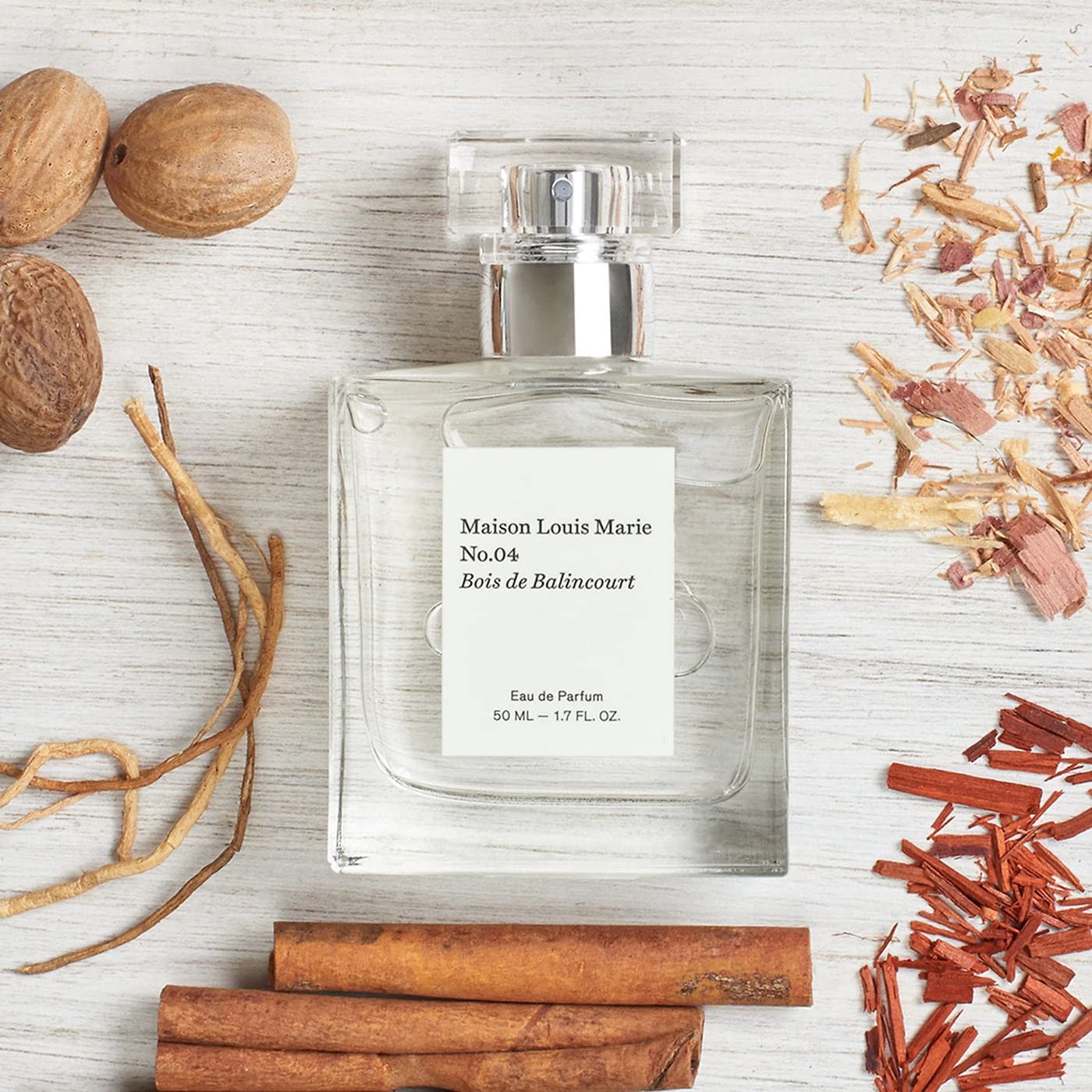 Maison Louis Marie No.04 Bois de Balincourt cedarwood top note opening hint