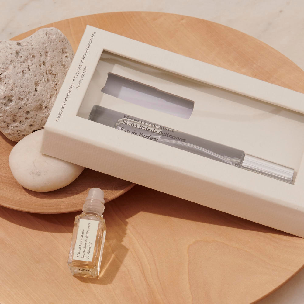 Maison Louis Marie No04 Bois de Balincourt mini roll-on oil for easy touch-ups
