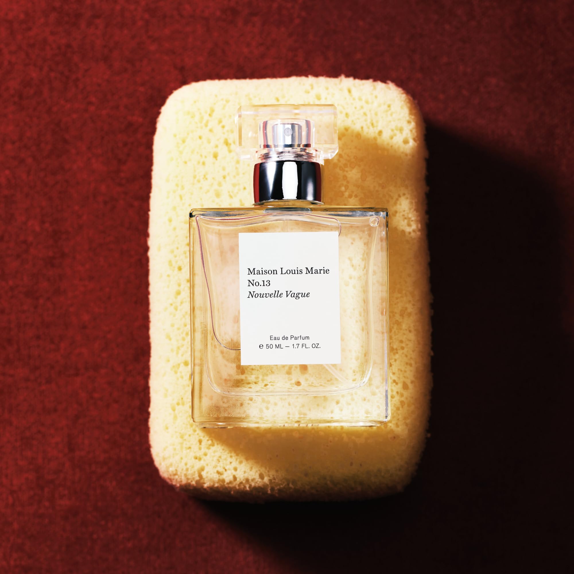 Maison Louis Marie No.13 Nouvelle Vague vapor swatch highlighting notes