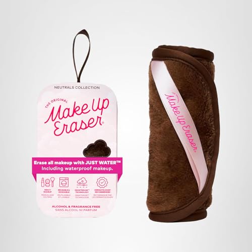 MakeUp Eraser Pro Mocha machine-washable cloth for long-lasting use.