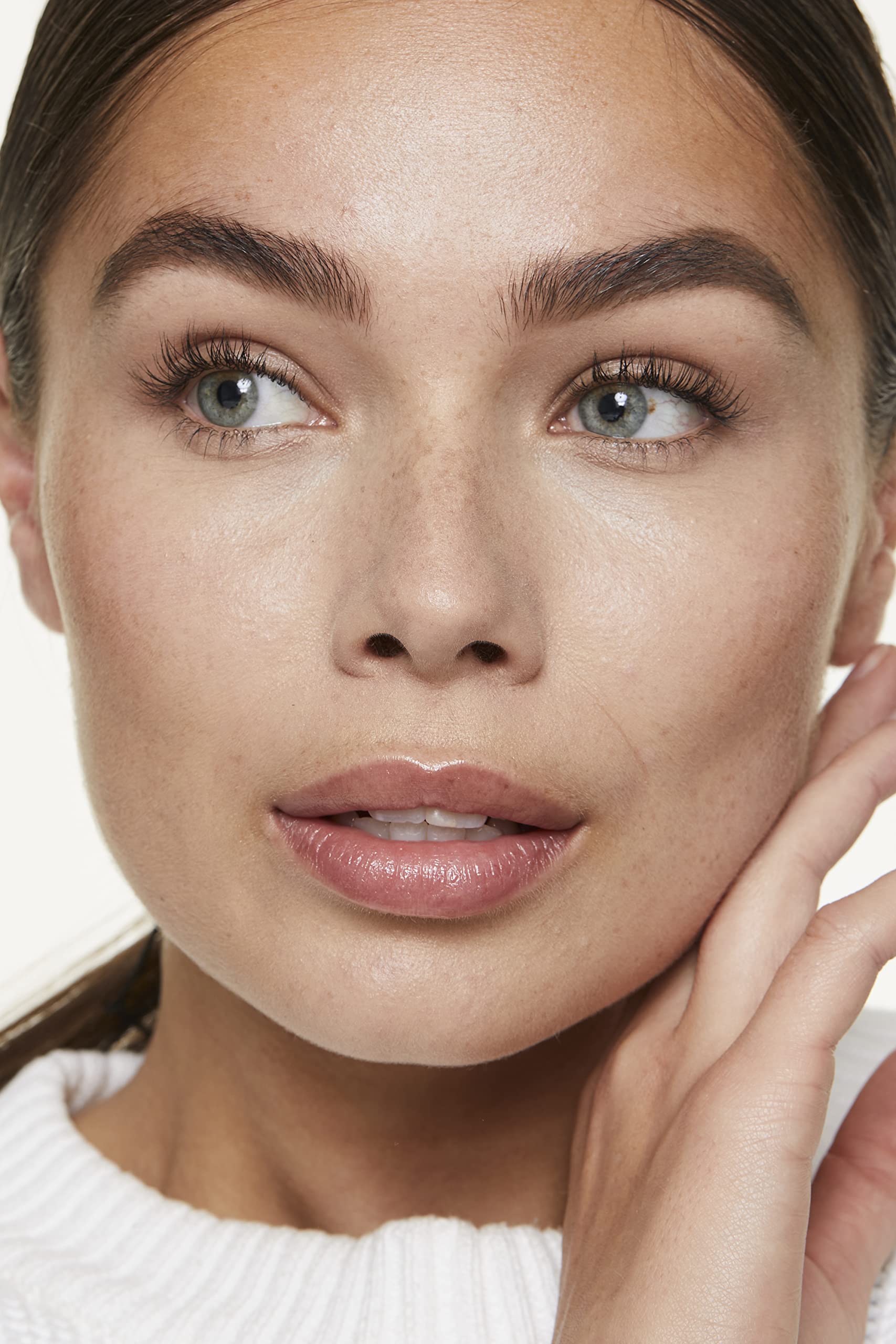 Makeup Revolution Ultra Sculpt & Contour Kit vegan-cruelty-free-label supports ethical beauty choices.