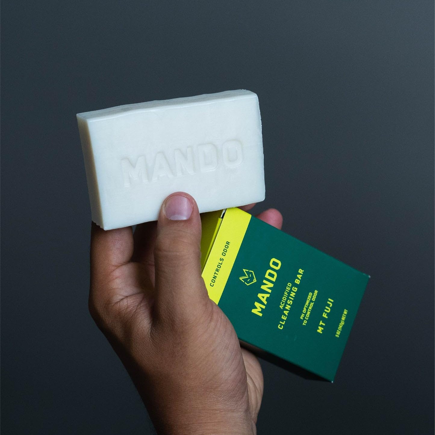 Mando Acidified Cleansing Bar mandelic acid highlight supports pH balance for skin.