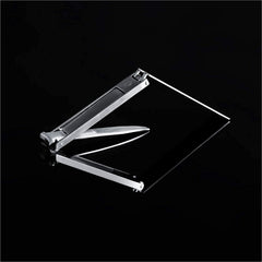 MANSCAPED Shears 2.0 rounded-point scissors cutting nails smoothly.