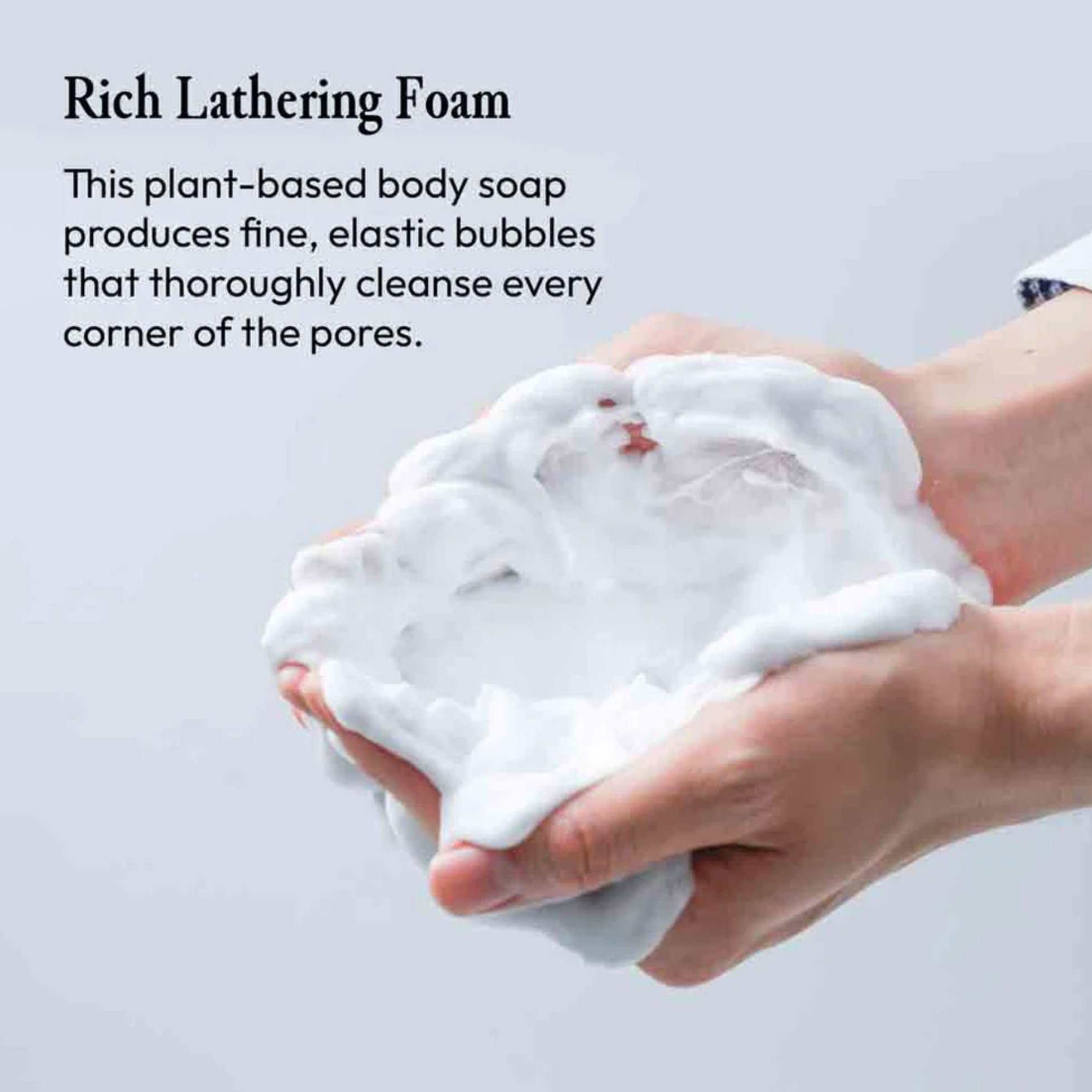 MARO17 Perfect Wash Bergamot fragrance awakens senses during shower.