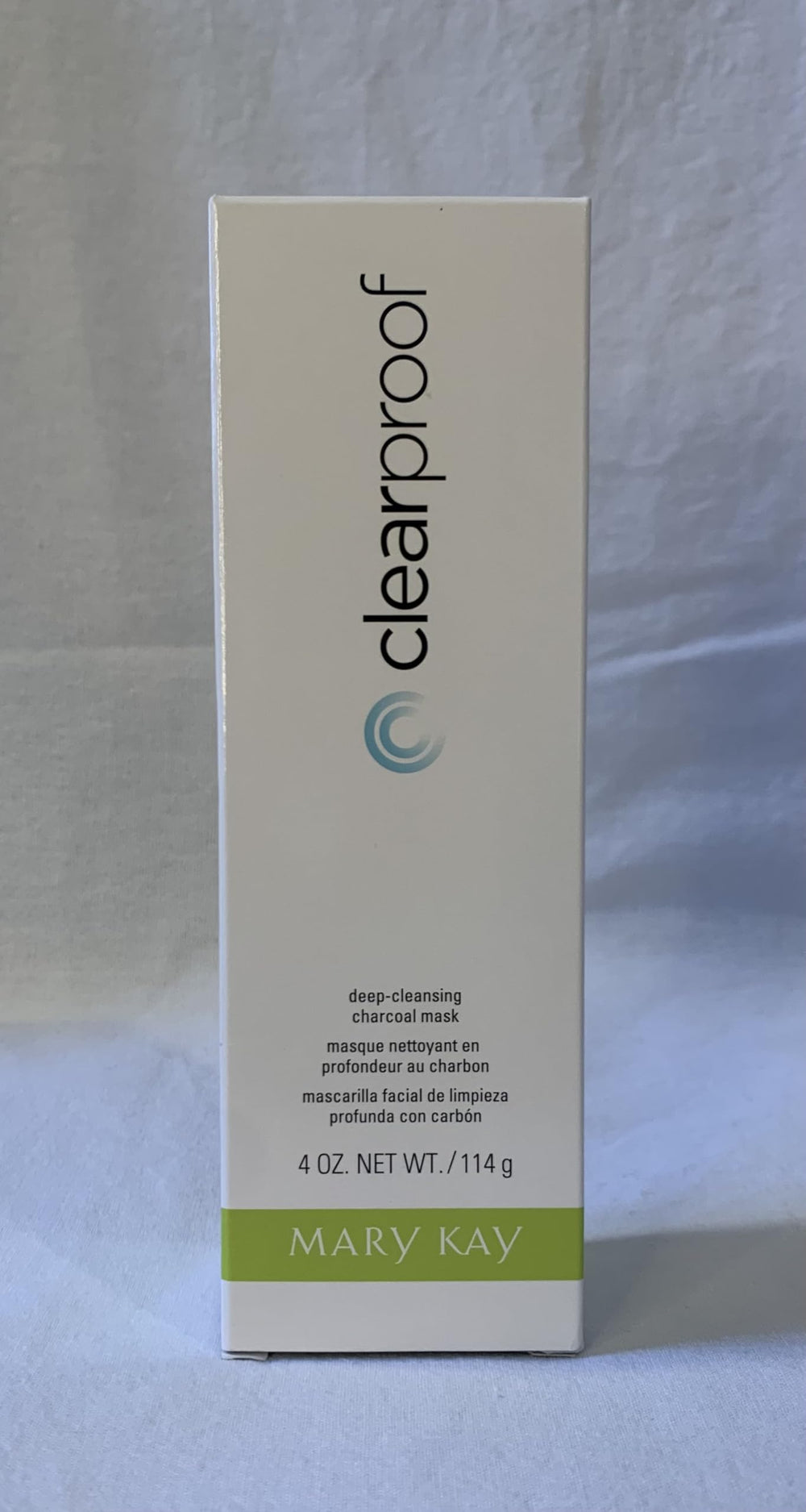 Mary Kay Clear Proof Charcoal Mask packaging set showcases a long-lasting 4-ounce jar