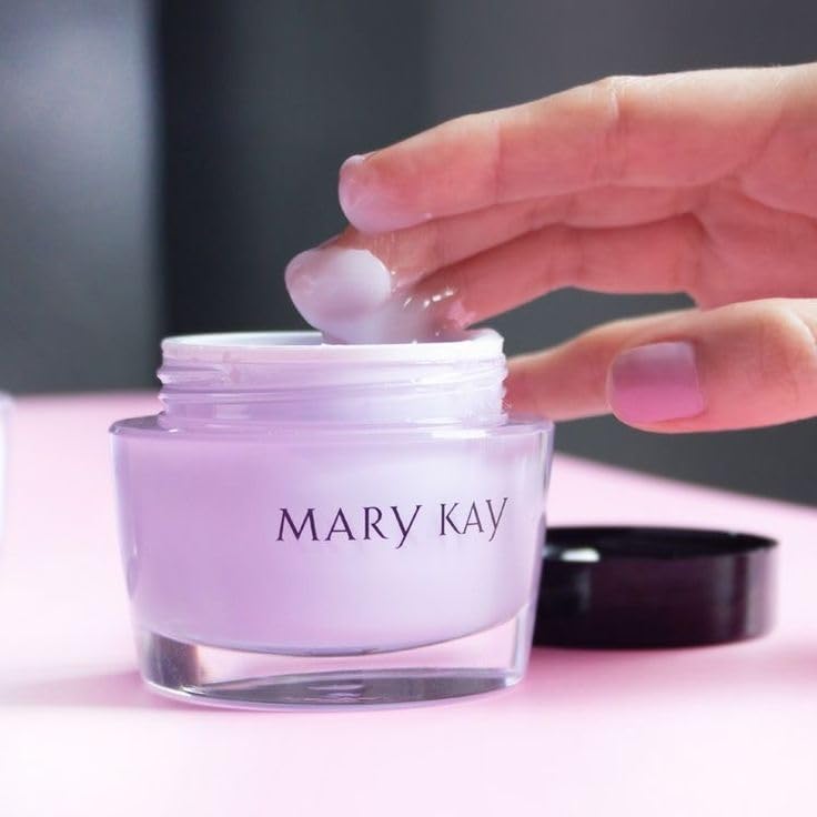 Mary Kay Oil-Free Hydrating Gel label-front—unopened packaging preserves freshness for skincare routines.