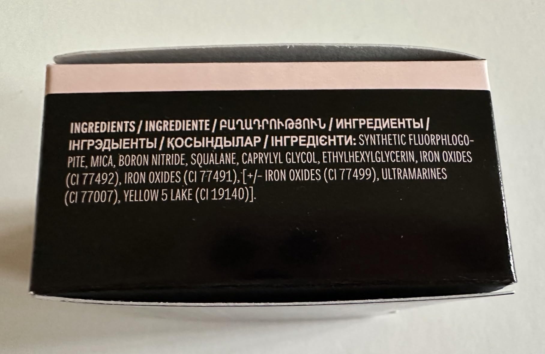 Mary Kay Silky Setting Powder ready for daily use in makeup routine.