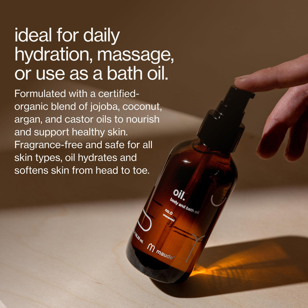 Maude Oil No. 0 texture pour demonstrates lightweight hydration for daily use.