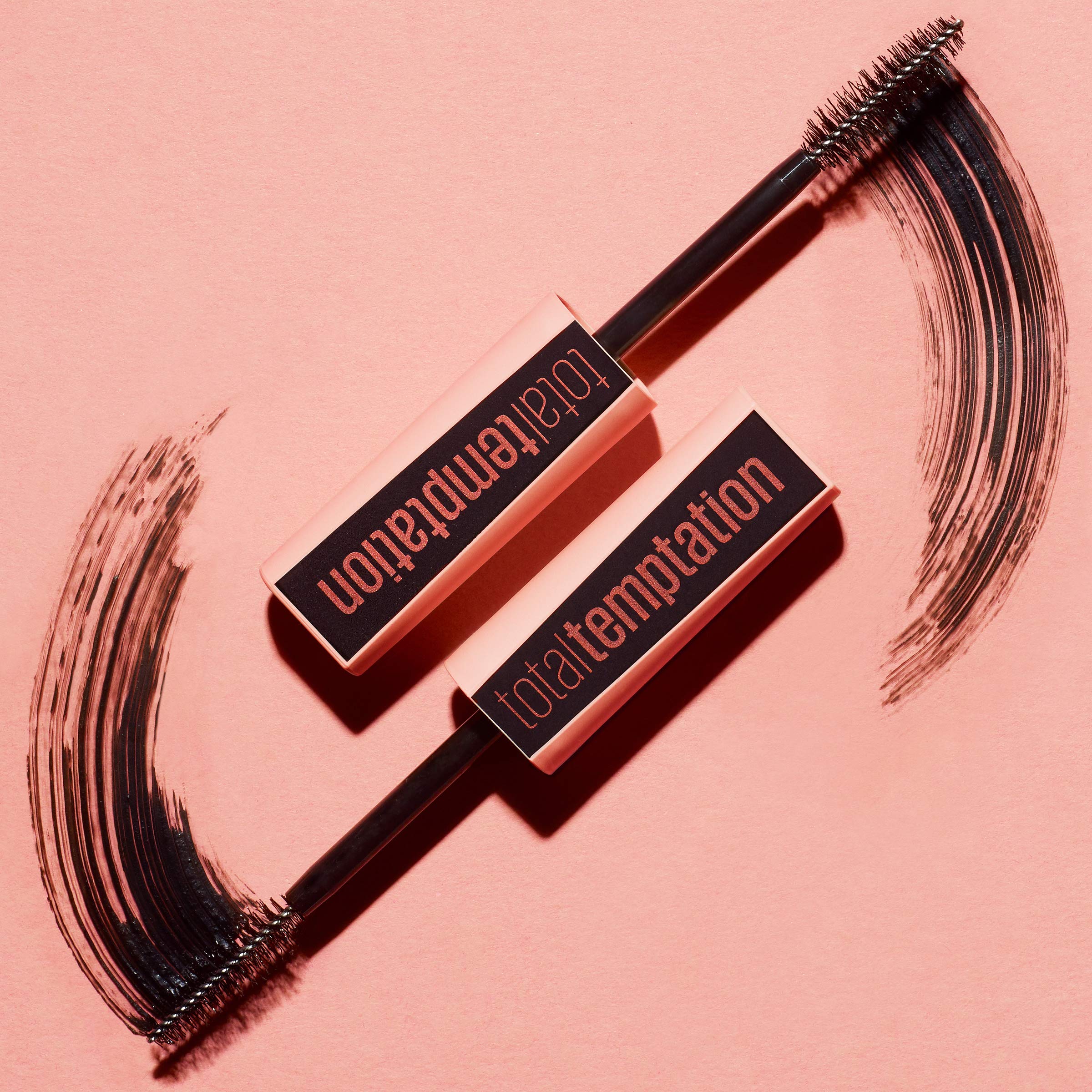 Maybelline Total Temptation mascara lashes after full volume build