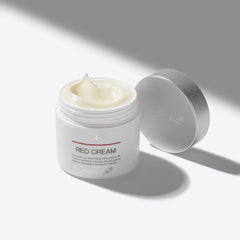 Medicube Red Cream 2.0 texture swatch shows lightweight cream with calming potential.