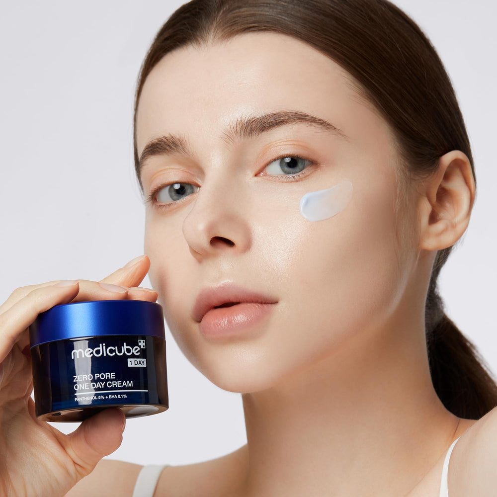 Medicube Zero Pore One-Day Cream application on skin highlights balanced oil control