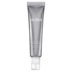 Medik8 Crystal Retinal Eye 6 bottle cap close-up shows gentle anti-wrinkle care.