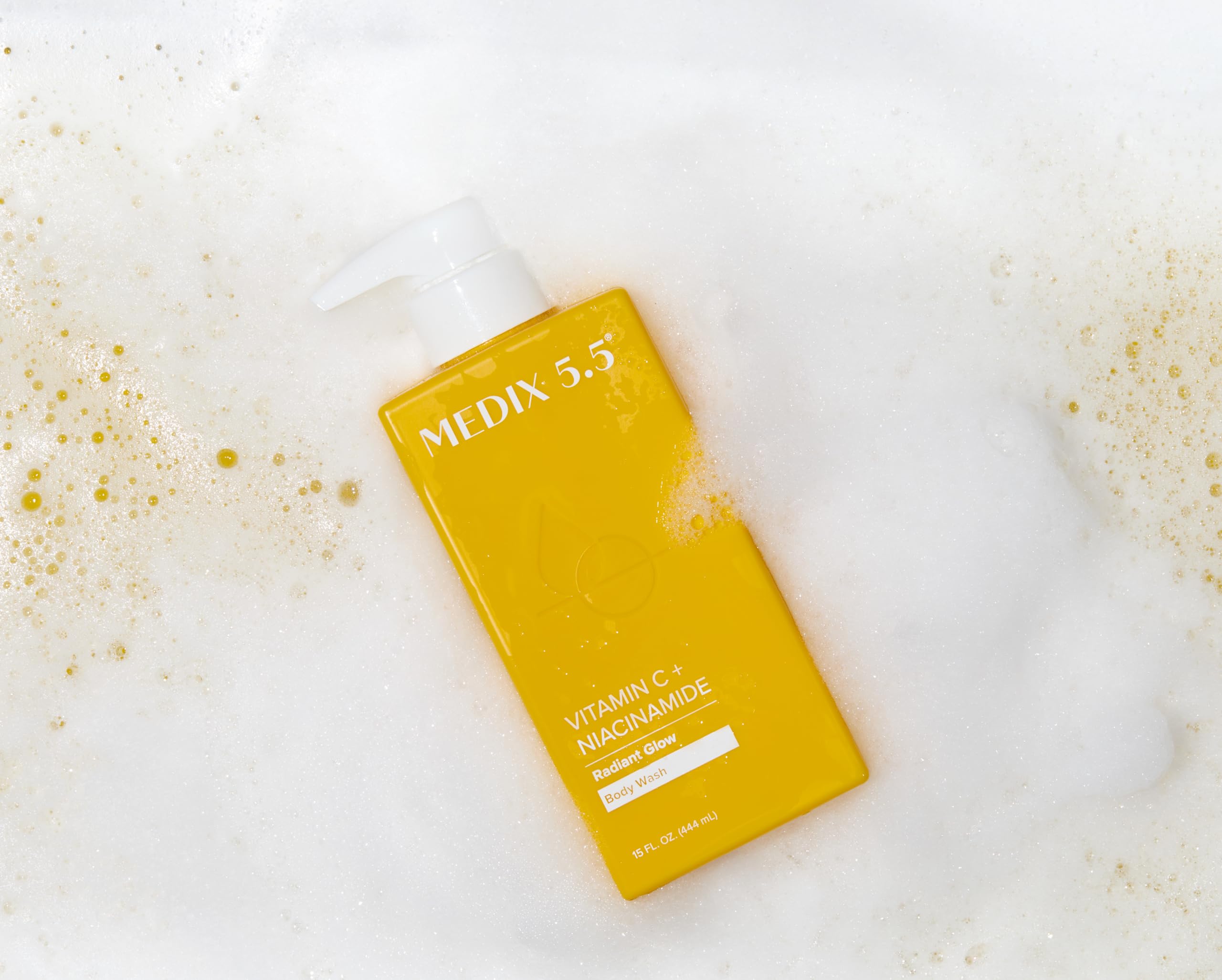 Medix 5.5 Radiant Glow Vitamin C Body Wash Aloe Vera hydration.