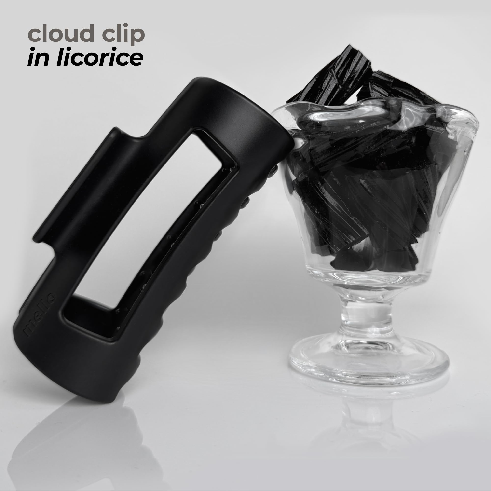 Mello hair clip ergonomic body photo emphasizes balanced hold and pillow-friendly compression