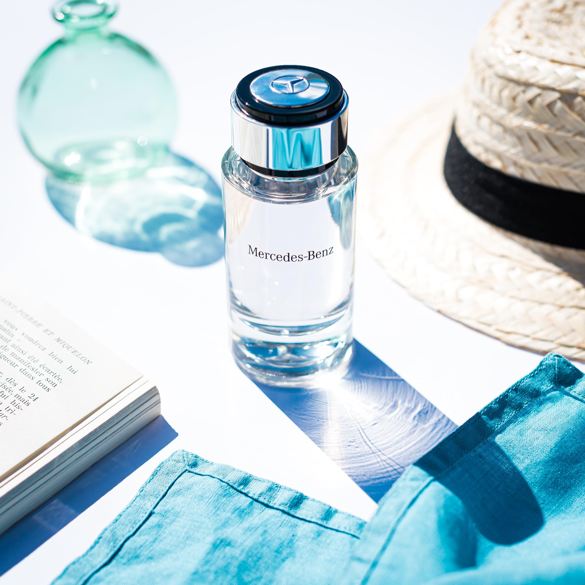Mercedes-Benz For Men spray demonstrates even mist and long-lasting payoff