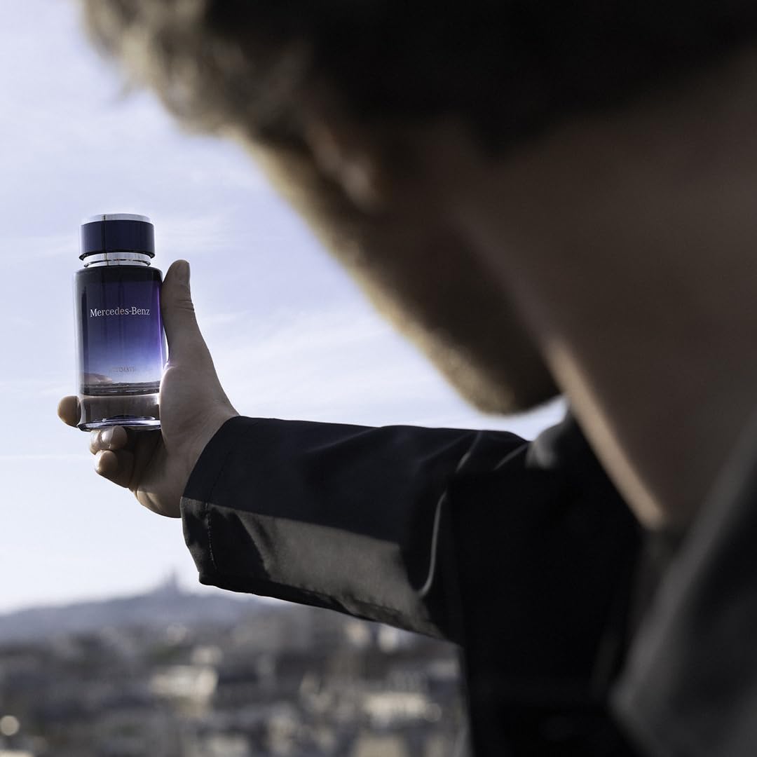 Mercedes-Benz Ultimate bottle reveals amber base notes for lasting warmth during evenings