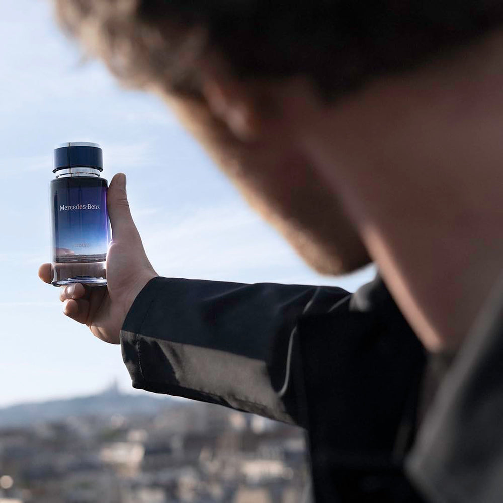 Mercedes-Benz Ultimate bottle reveals amber base notes for lasting warmth during evenings